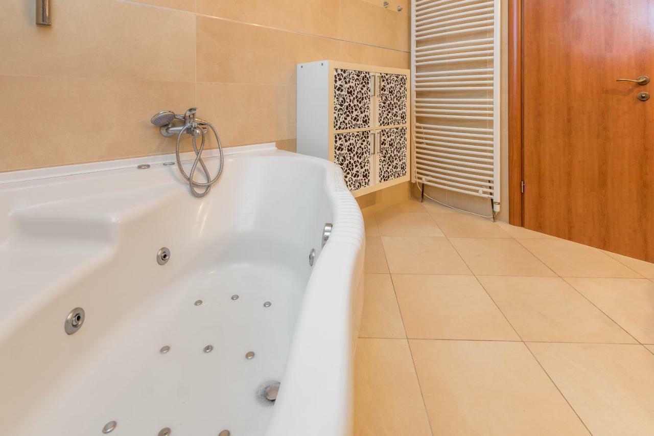 Holiday Home Harmony Zrnovnica Exterior photo